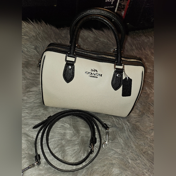 Coach crossbody - Picture 1 of 11